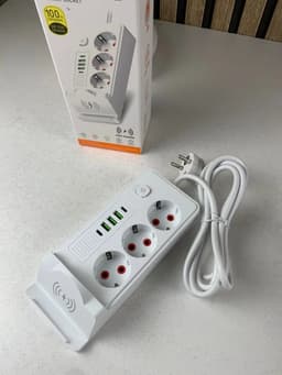 مشترك كهربائي 3 منافذ مع USB وشحن لاسلكي 4